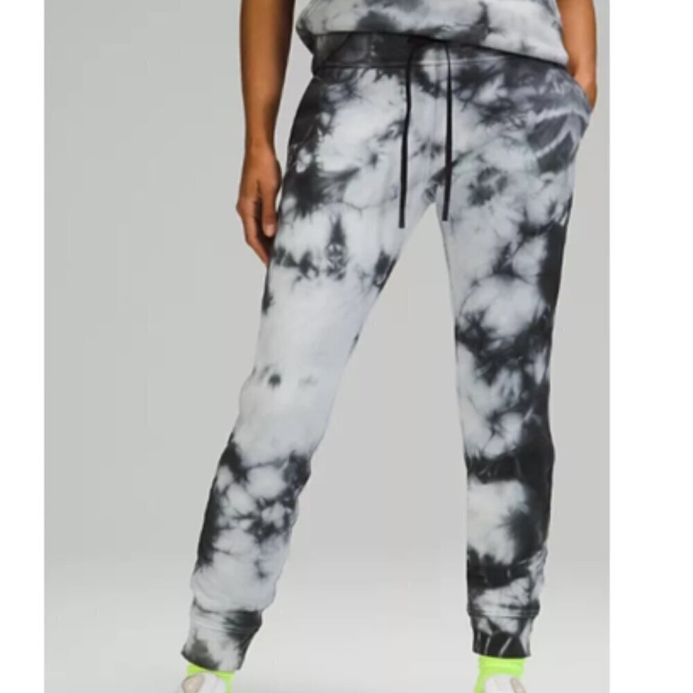 Lululemon Women's Warm Down Jogger Earth Dye Sz 4